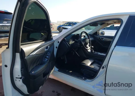 2016 Infiniti Q50 3.0T Red Sport 400 z USA, uszkodzony, nr VIN JN1FV7AR5GM451612